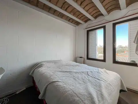 PH EN VENTA 2 DORMITORIOS - LA PLATA