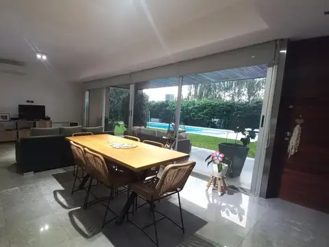 Casa - Venta - Argentina, Funes