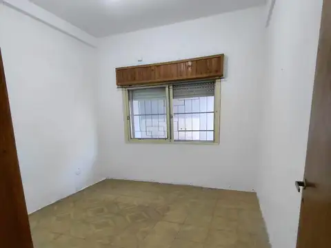 Depto Tipo Casa en Venta en Loma Hermosa, USD 38.000
