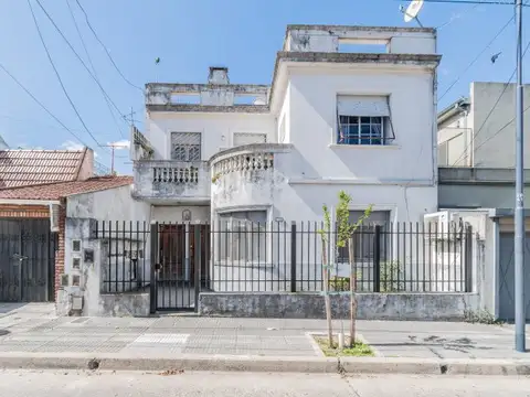 Venta PH 3 Ambientes a Refaccionar Reciclar. Villa Pueyrredon. Terraza espacio aéreo. Oportunid...