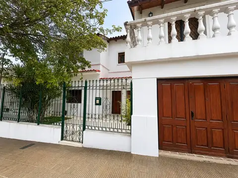 Importante casa en venta en barrio general paz