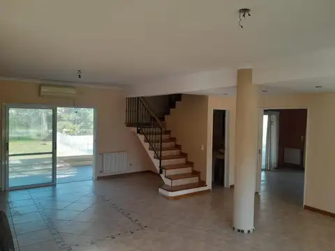Casa en Venta en Los Puentes, USD 320.000