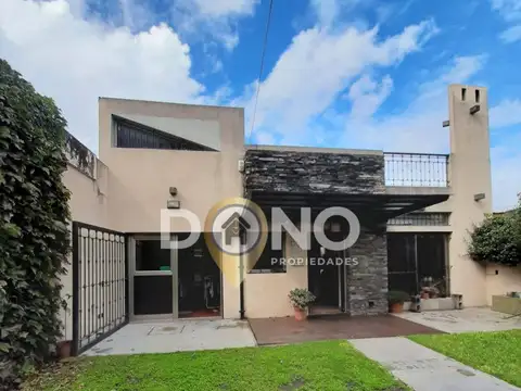 Casa 4 ambientes con 3 baños