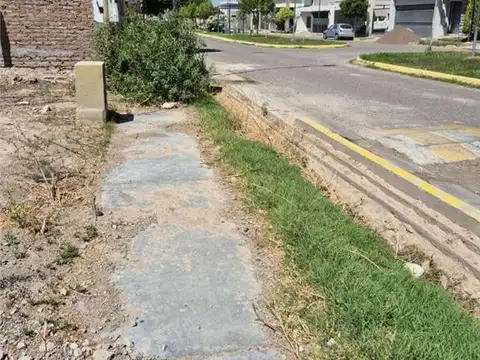 Terreno en Venta 32,50  mts Fondo