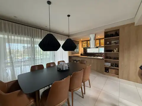 Casa 5 amb Greenville Polo Resort. Lote central.