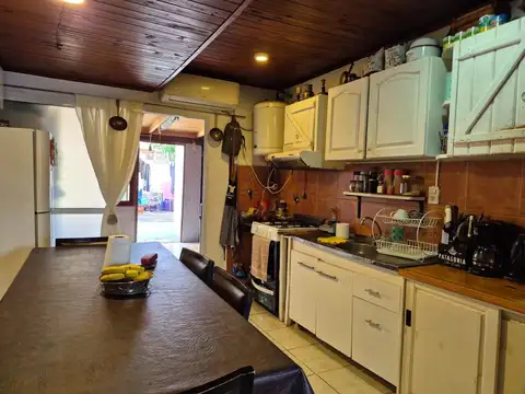 Casa 3 ambientes con 1 baño