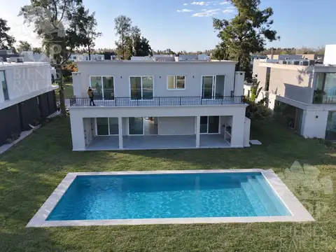Casa en venta en Laguna Grande, Villanueva, Tigre