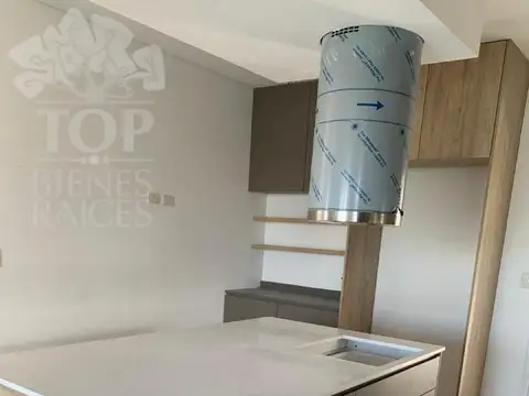 Casa 6 ambientes con 4 baños