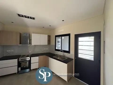 Departamento en Alquiler con 2 cocheras