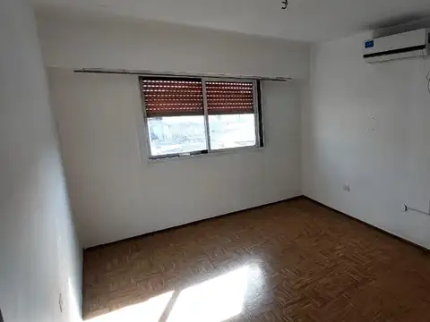 Depto Tipo Casa en Alquiler de 2 ambientes