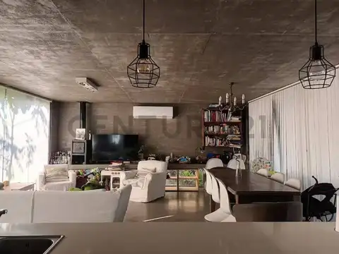 458 e/ 11 y 13 , Piso 0