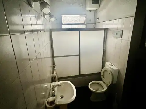 Depto Tipo Casa 6 ambientes con 2 baños