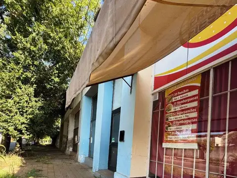 Un lote amplio sobre calle 21 e/ 8 y 9.