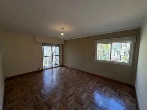 Lijo Lopez 7600, Piso 1°