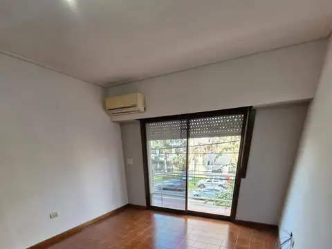 AV ANDRES ROLON 100, Piso 1