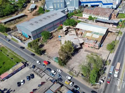 VENTA DE GALPON / DEPOSITO EN PILAR SOBRE RUTA 25