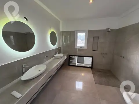 Casa en Alquiler en Fincas del Alba