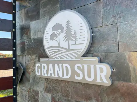 Terrenos en Venta en Barrio Grand Sur