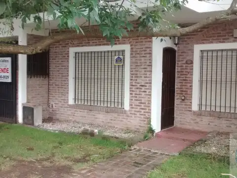 262 e/ 221 y 220 100