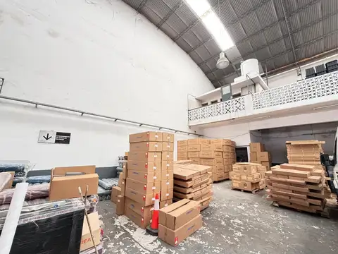 Galpon en Venta 19  mts Fondo