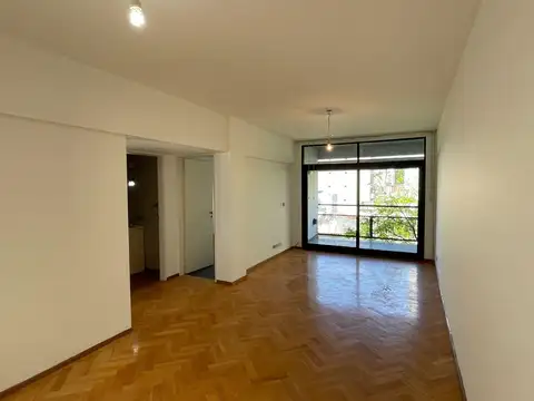 Departamento de dos ambientes con Balcón en alquiler. Balvanera.