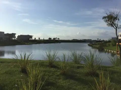 Barrio Acacias - Puertos del Lago