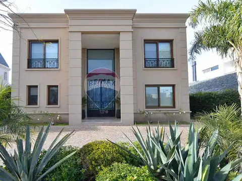 Casa en Alquiler al Norte