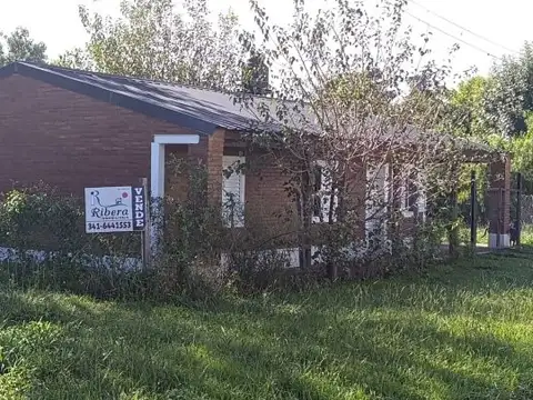 Casa de tres dormitorios en Andino. Excelente ubicación en entorno natural