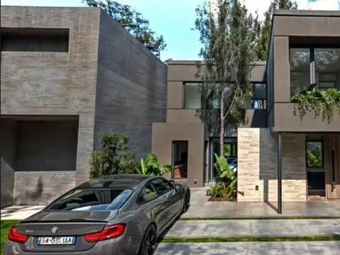 Condominio Village Leloir - casa  tres dormitorios - jardín