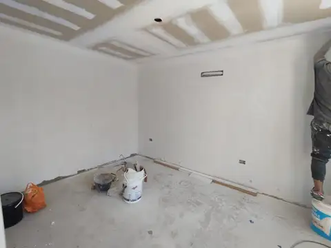 Depto Tipo Casa 4 ambientes con 2 baños