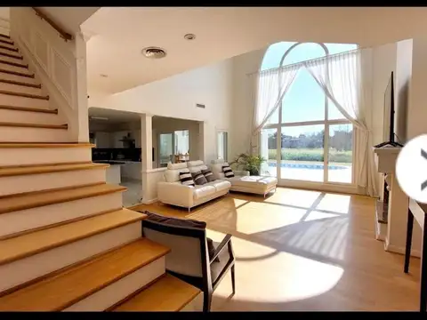 Casa en Alquiler de 4 dormitorios