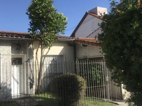 Venta PH 3 Ambientes Barrio Parque Bernal