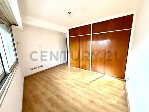 Avenida Eva Perón 4000, Piso 0
