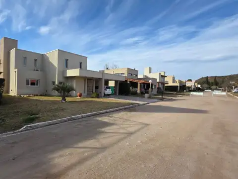 avenida las Chacras 100