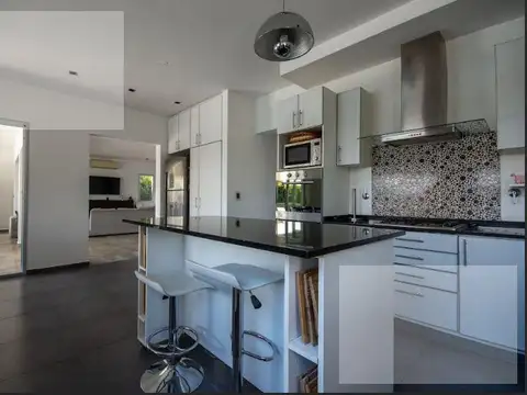 Casa en Venta al Oeste