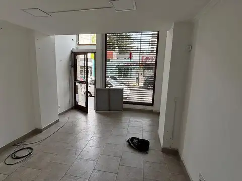 Local en Alquiler en Ramos Mejia Sur, $ 1.100.000