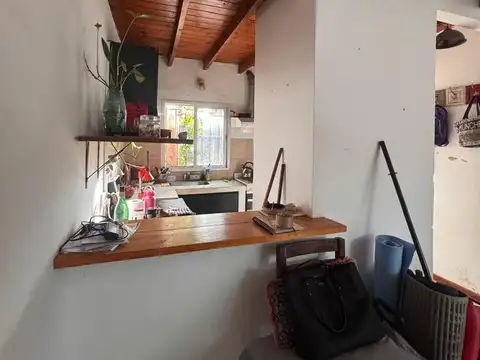 Casa 2 ambientes con 1 baño