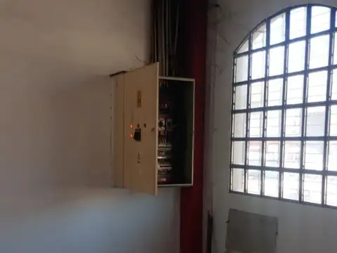 LOCAL COMERCIAL 20X17 AL FRENTE SOBRE AV. CROVARA TABLADA