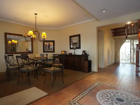 Casa en Venta en Ramos Mejía, USD 299.200