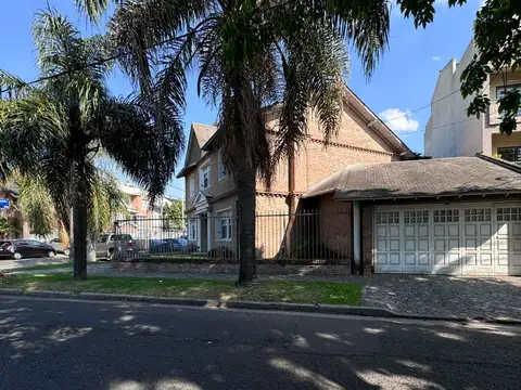 Suipacha 700