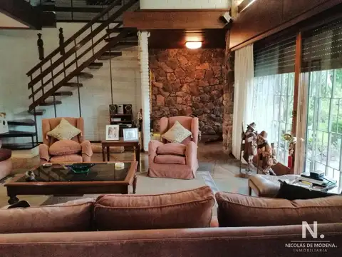 Casa en Venta de 5 dormitorios