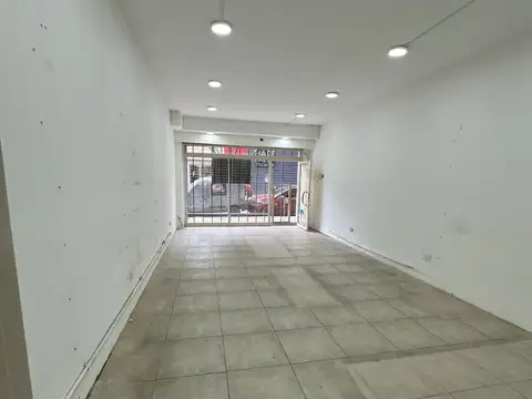 Local en Alquiler en Mataderos, $ 1.200.000