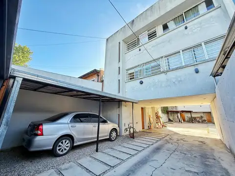 PH TRIPLEX .2 DORMITORIOS . COCHERA .ESPACIO EN COMUN ACEPTA PERMUTA X CASA Evalua zona