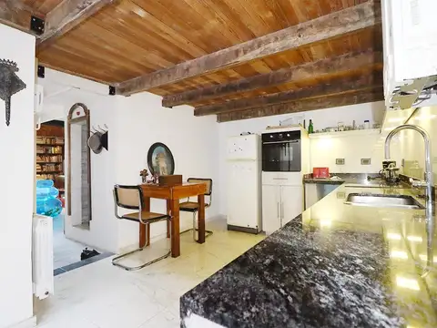 Depto Tipo Casa en Venta 85 años