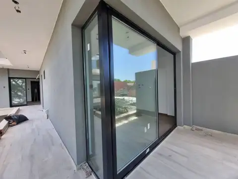 Avenida Larrazábal 900