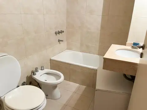 Departamento Monoambiente en Alquiler con BALCON bajas expensas