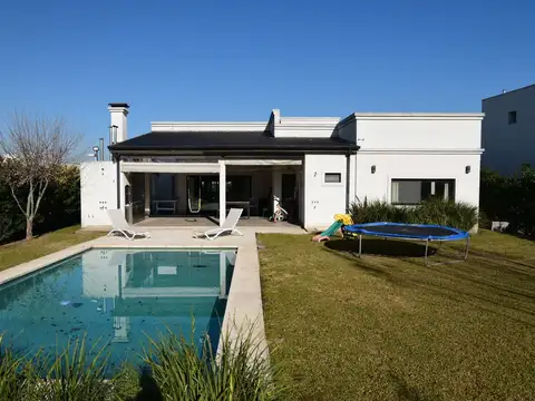 Venta casa 3 dormitorios y escritorio en la Reserva Cardales 5 ambientes