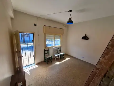 Depto Tipo Casa en Alquiler de 1 dormitorio