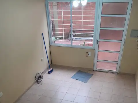 ALQUILER | DÚPLEX DE 1 DORMITORIO – ZONA LÓPEZ TORRES Y TRINCHERAS DE SAN JOSÉ