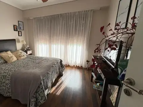 Casa 6 ambientes con 4 baños